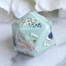 Load image into Gallery viewer, ANTIQUE PORCELAIN - Single d20
