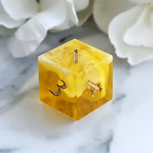 Load image into Gallery viewer, MILK & HONEY - Single d12