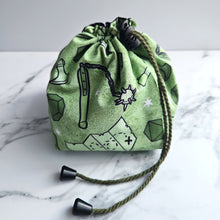 Load image into Gallery viewer, ADVENTURING PARTY (GREEN) - 6 Pocket Dice Bag