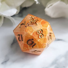 Load image into Gallery viewer, HONEY & HIVE - Single d20