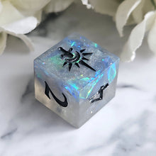 Load image into Gallery viewer, SELUNE - Single d6