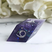 Load image into Gallery viewer, UNDERDARK - Single Rhombic d6