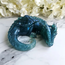 Load image into Gallery viewer, SLEEPING DRAGON (STORM SURGE) - Resin Dice Guardian
