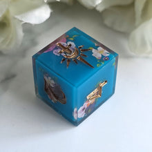 Load image into Gallery viewer, VELVET ROSE - Single d6