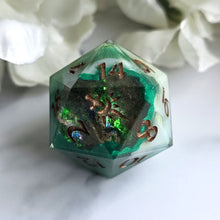 Load image into Gallery viewer, MOSS AGATE (GEODE) - Single d20
