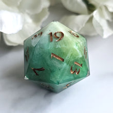 Load image into Gallery viewer, MOSS AGATE (GEODE) - Single d20