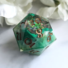 Load image into Gallery viewer, MOSS AGATE (GEODE) - Single d20