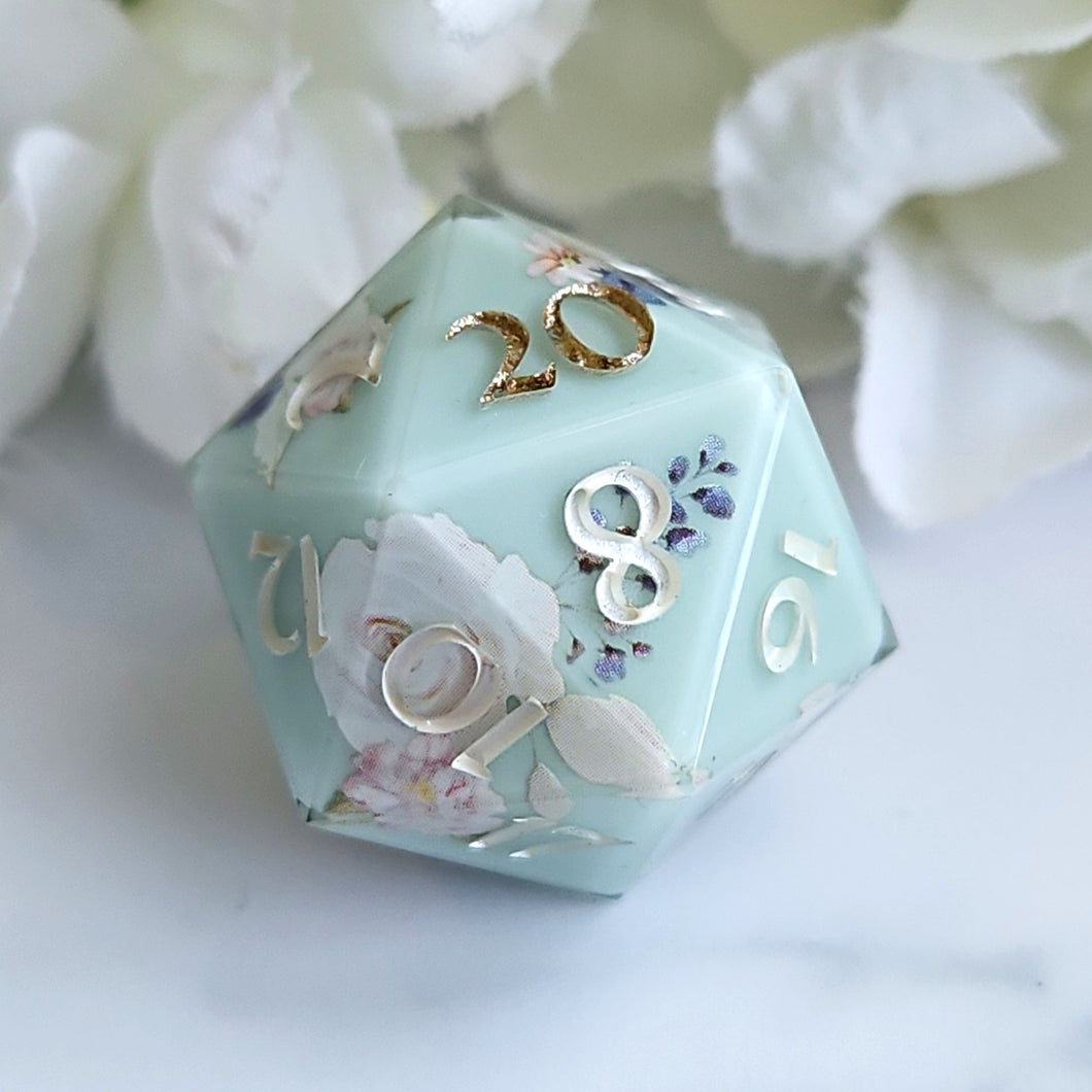 ANTIQUE PORCELAIN - Single d20