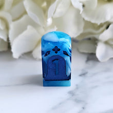 Load image into Gallery viewer, OCEAN WAVES - Single Tombstone d4

