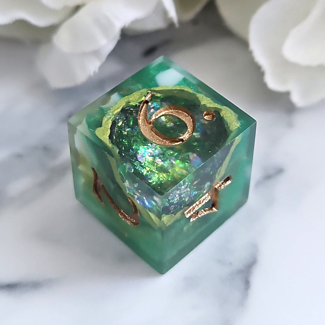 MOSS AGATE GEODE - Single d6