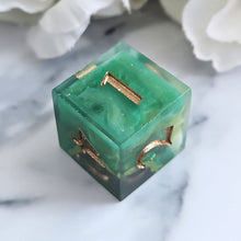 Load image into Gallery viewer, MOSS AGATE GEODE - Single d6
