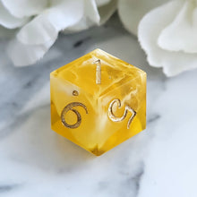 Load image into Gallery viewer, MILK &amp; HONEY - Single d12
