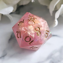 Load image into Gallery viewer, APHRODITE&#39;S KISS - Single d20
