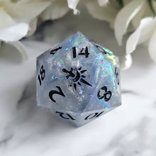 Load image into Gallery viewer, SELUNE - Single d20

