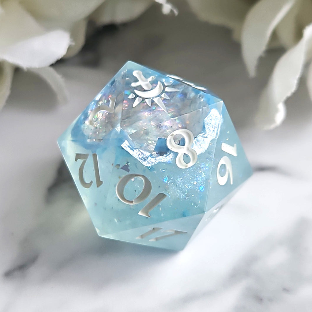 MOONLIGHT SHIMMER GEODE - Single d20