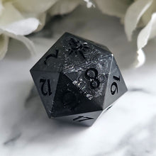 Load image into Gallery viewer, VICTORIAN MOURNING - Single d20
