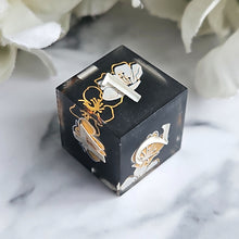 Load image into Gallery viewer, MIDNIGHT FIELDS - Single d6
