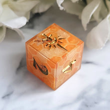 Load image into Gallery viewer, HONEY &amp; HIVE - Single d6
