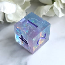 Load image into Gallery viewer, UNICORN DUST - Single d6
